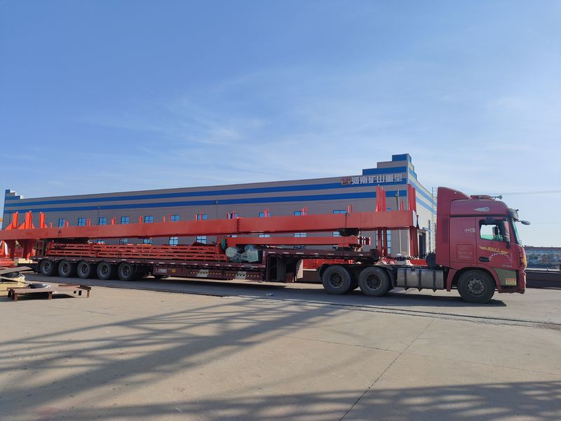 電動葫蘆門式起重機  2臺 MHxh10t—24m 制作完成，發(fā)往湖北交付客戶使用