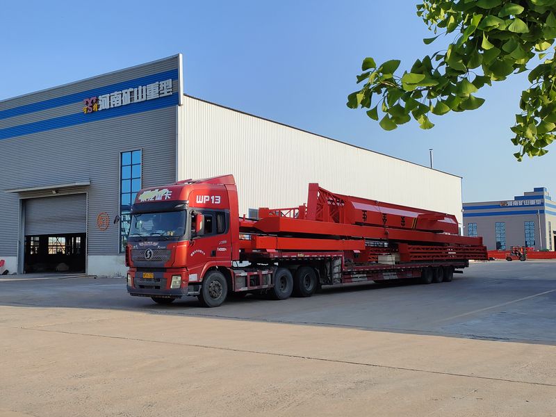 電動(dòng)葫蘆門式起重機(jī) 2臺(tái) MHxh10t—25m 外懸5/5m MHxh5t—23m 外懸4.5/4.5m 制作完成，發(fā)往青海交付客戶使用